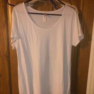 Lularoe white size L Classic tee